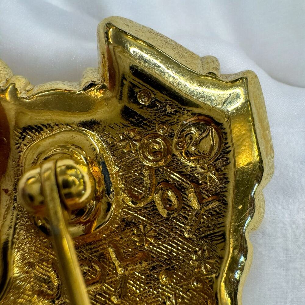 Vintage Swarovski Swan Signed Gold Plated Colorful Christmas Stocking Brooch - Picture 3 of 4